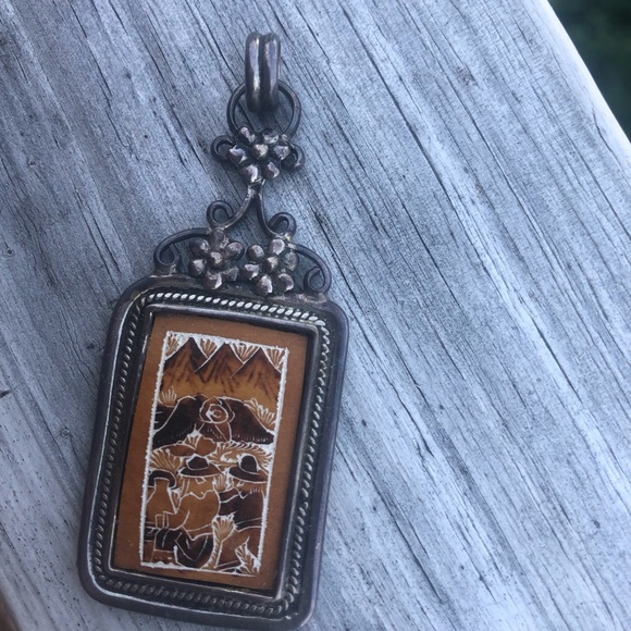 Vintage Sterling Silver Story Teller Pendant with Ornate Frame - Picture 6 of 9